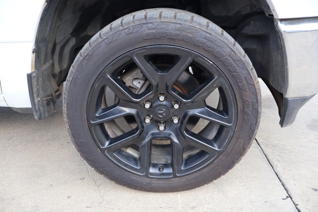 2019 RAM 1500 Image 9