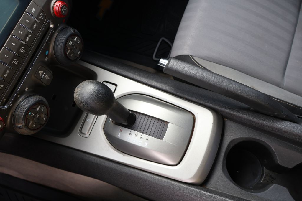 2015 Chevrolet Camaro Image 26