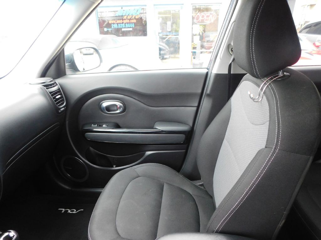 2018 Kia Soul Image 34