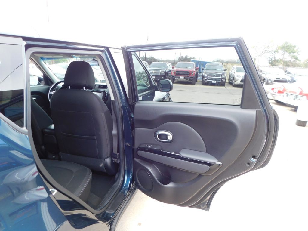 2018 Kia Soul Image 41