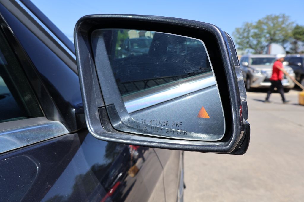 2016 Mercedes-Benz E-Class Image 11