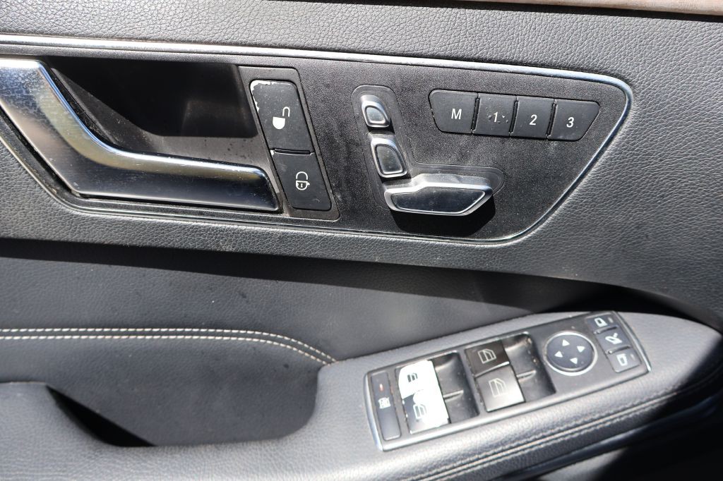 2016 Mercedes-Benz E-Class Image 31