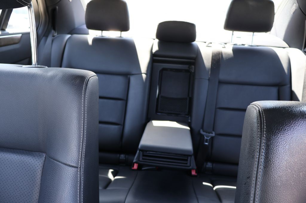 2016 Mercedes-Benz E-Class Image 43