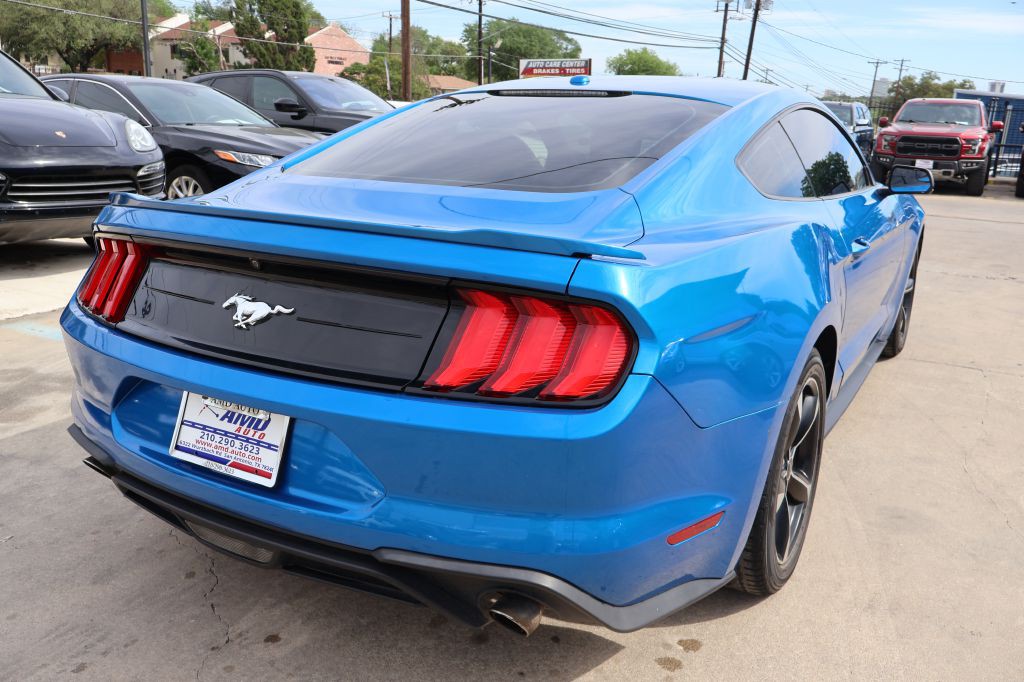 2019 Ford Mustang Image 7