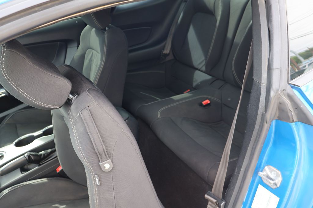 2019 Ford Mustang Image 19