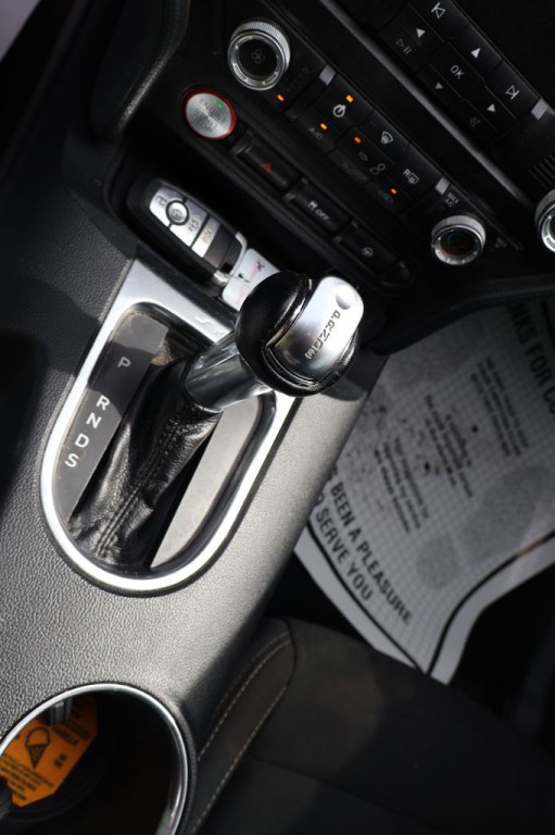 2019 Ford Mustang Image 30