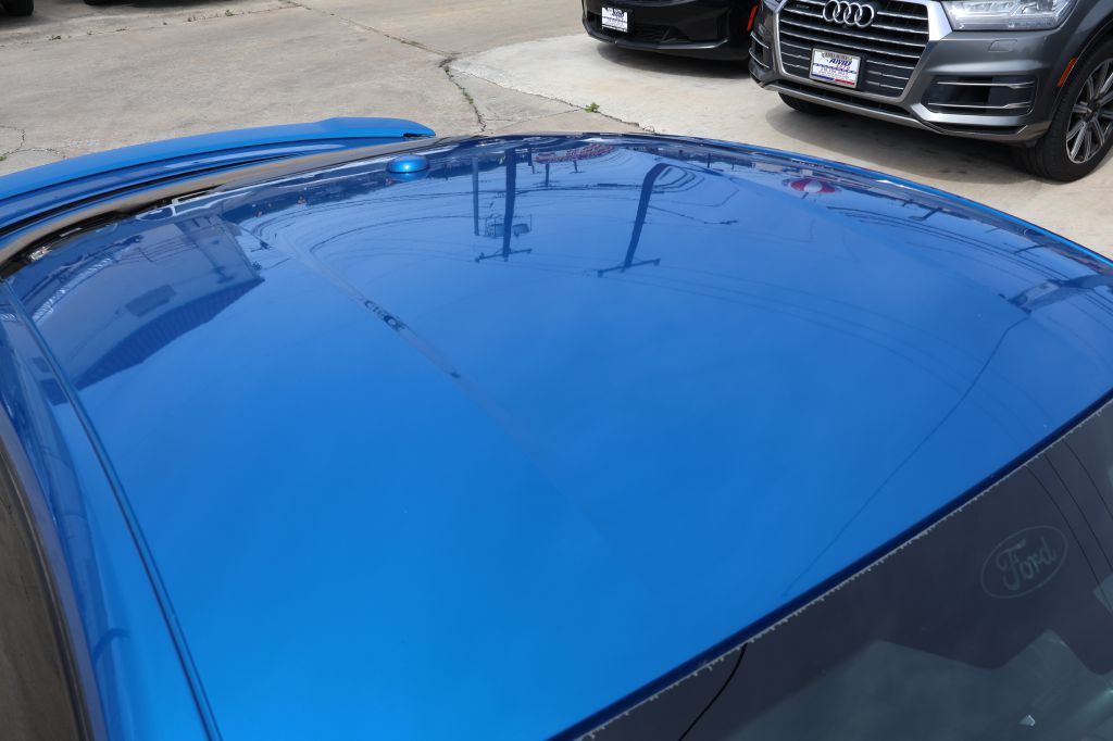 2019 Ford Mustang Image 40