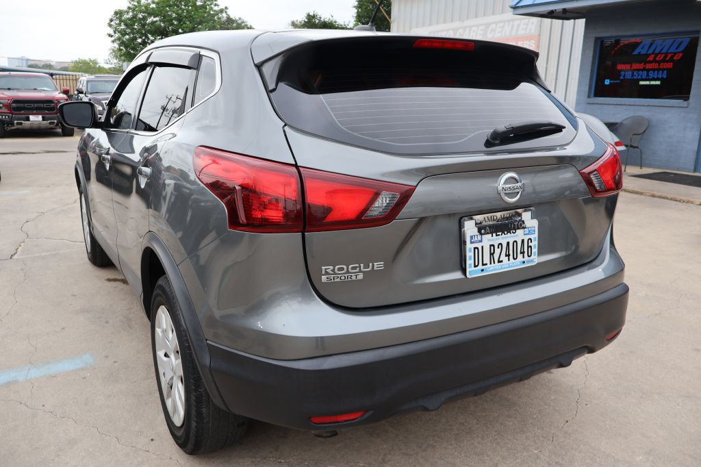 2018 Nissan Rogue Image 5