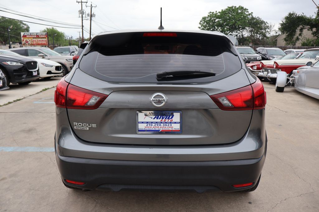 2018 Nissan Rogue Image 6