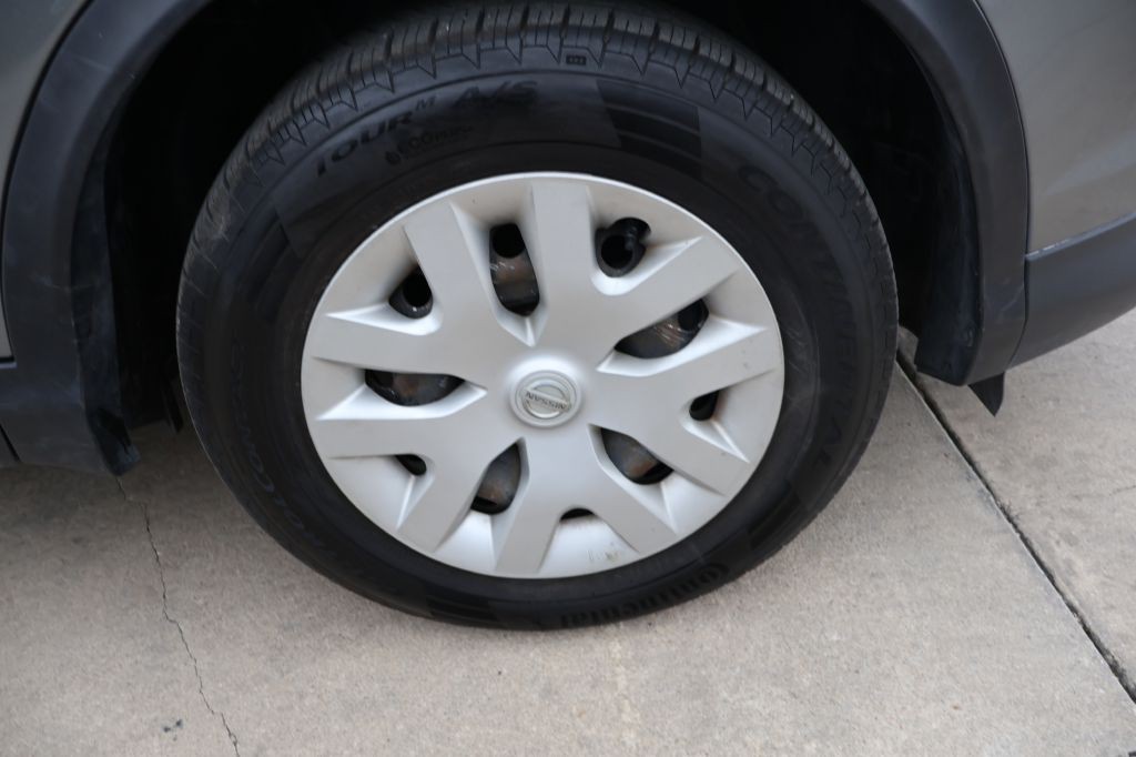 2018 Nissan Rogue Image 9