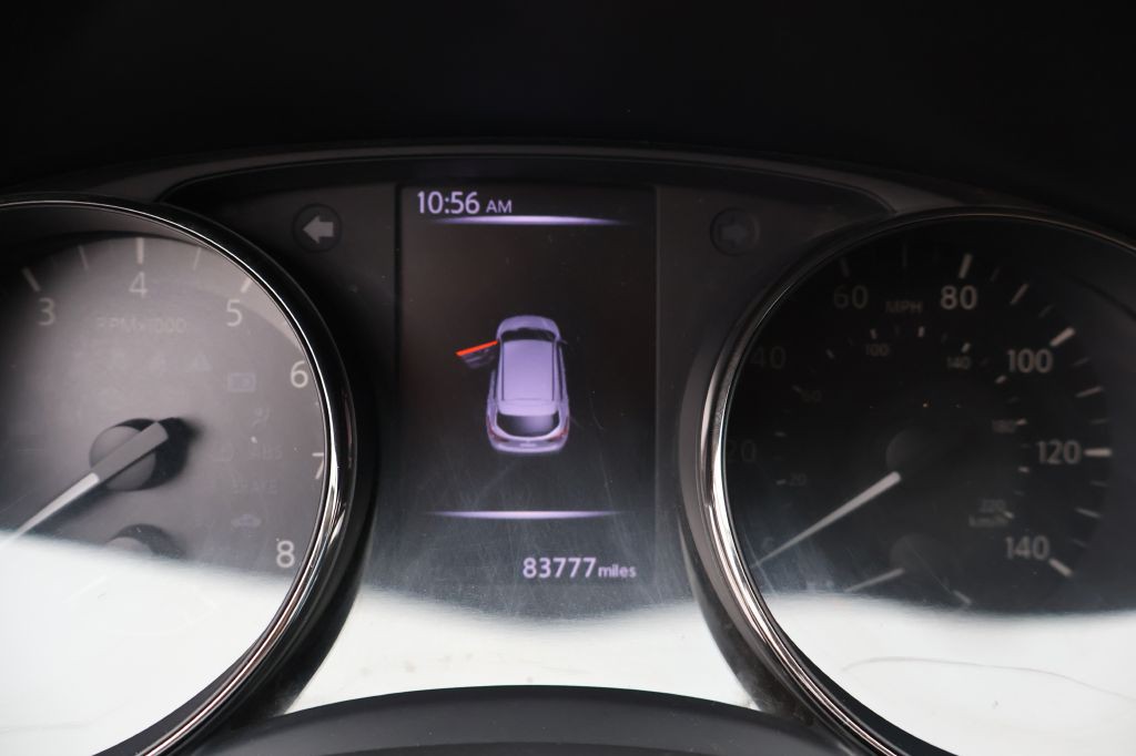 2018 Nissan Rogue Image 21