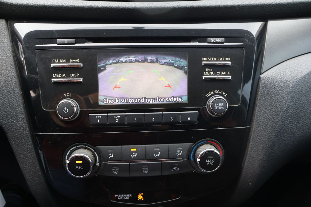 2018 Nissan Rogue Image 28