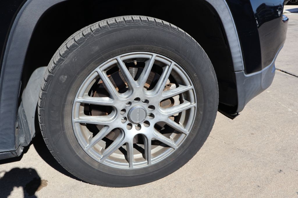 2018 Jeep Cherokee Image 9