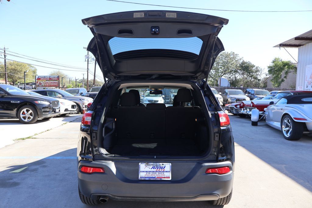 2018 Jeep Cherokee Image 16