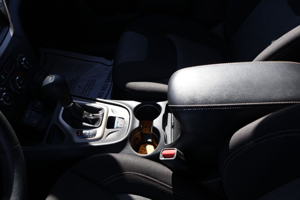 2018 Jeep Cherokee Image 34