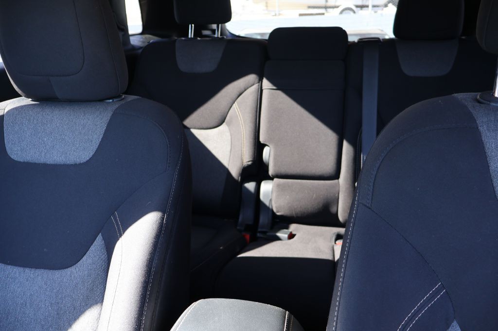 2018 Jeep Cherokee Image 37