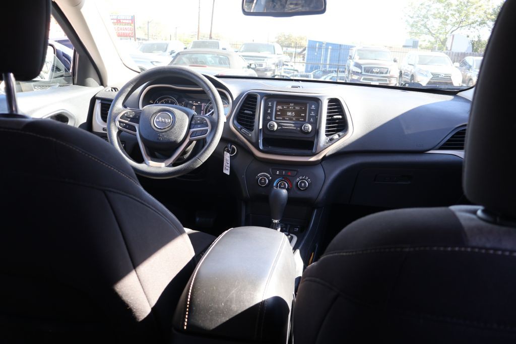 2018 Jeep Cherokee Image 39