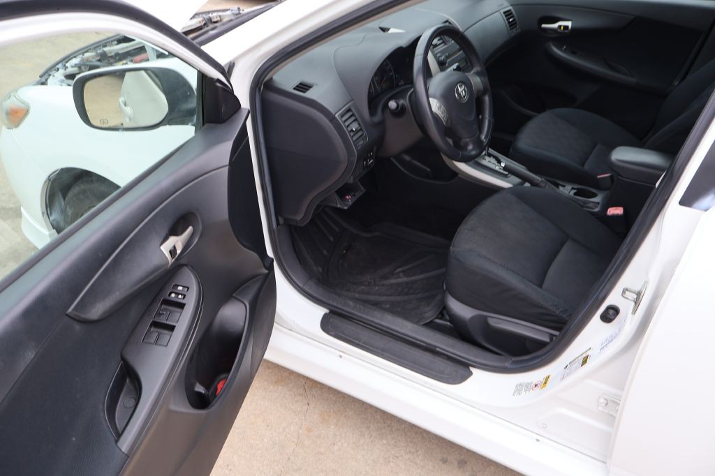 2009 Toyota Corolla Image 12