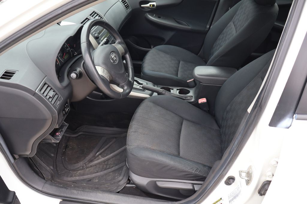 2009 Toyota Corolla Image 13