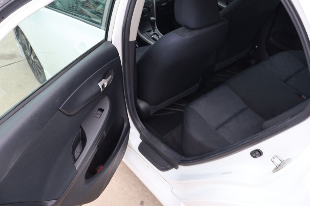 2009 Toyota Corolla Image 14