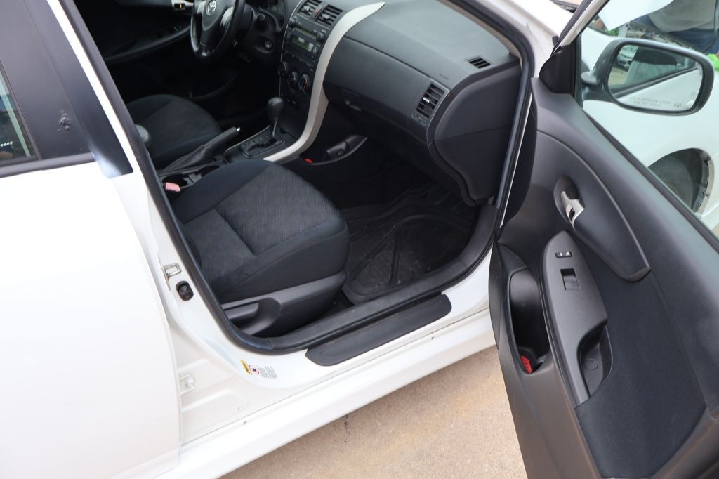 2009 Toyota Corolla Image 18