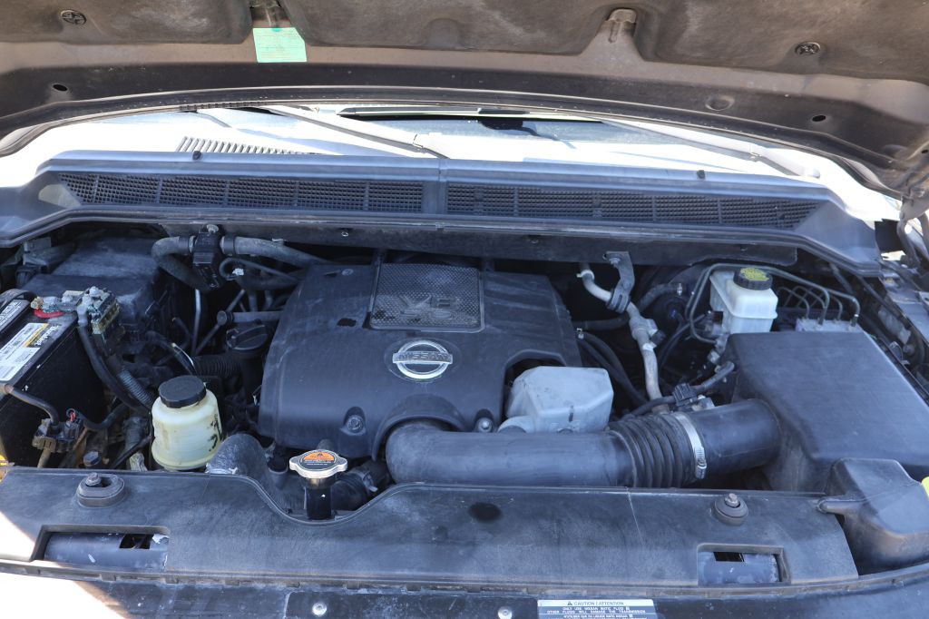 2012 Nissan Armada Image 14