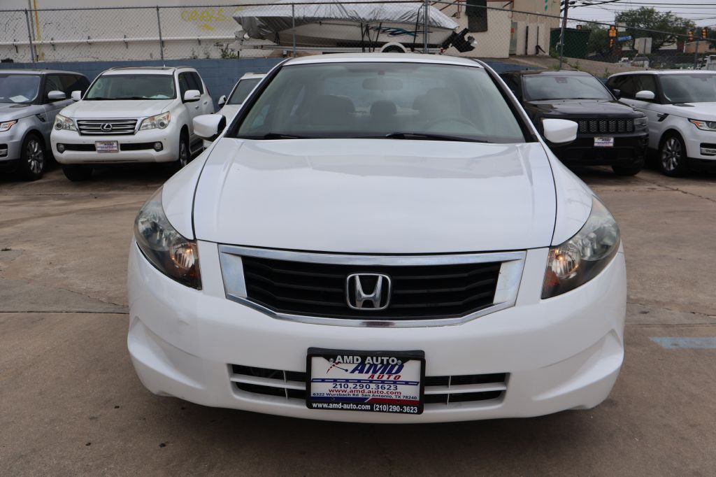 2009 Honda Accord Image 2