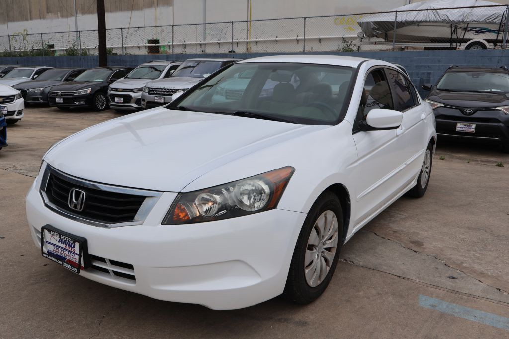 2009 Honda Accord Image 3