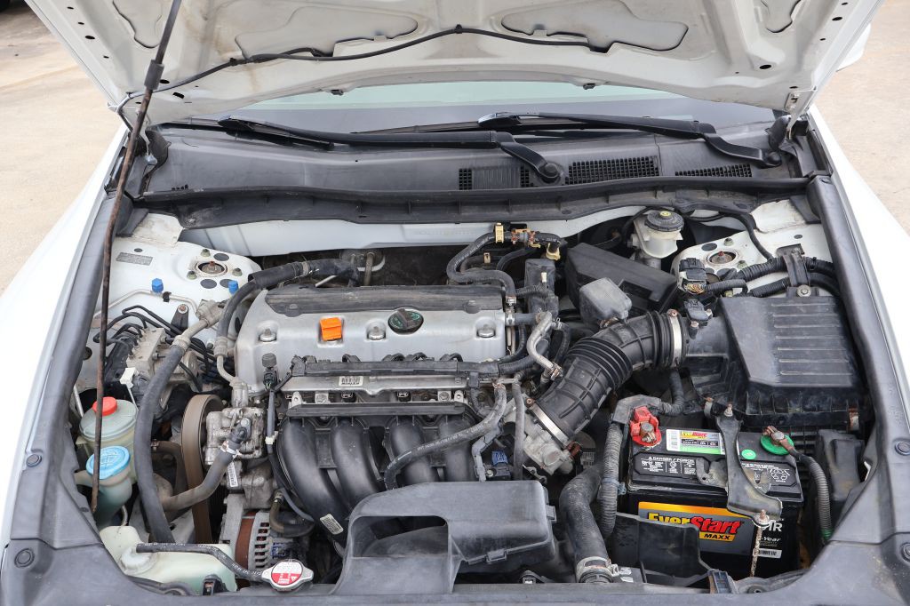2009 Honda Accord Image 12