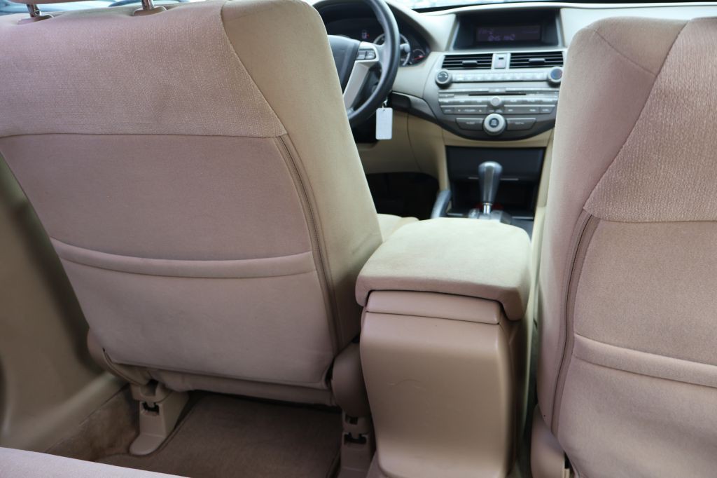 2009 Honda Accord Image 35