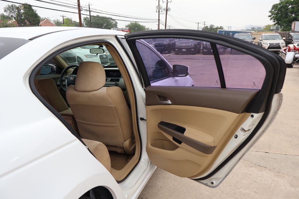 2009 Honda Accord Image 37