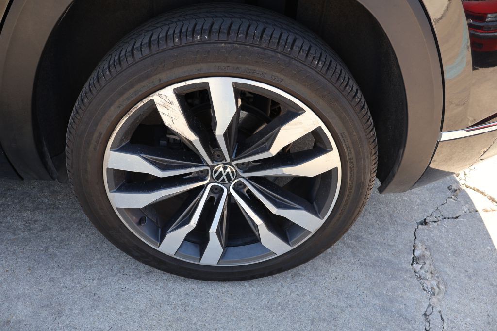 2020 Volkswagen Atlas Cross Sport Image 12