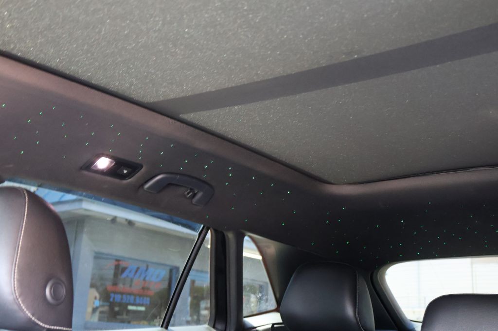 2020 Volkswagen Atlas Cross Sport Image 32