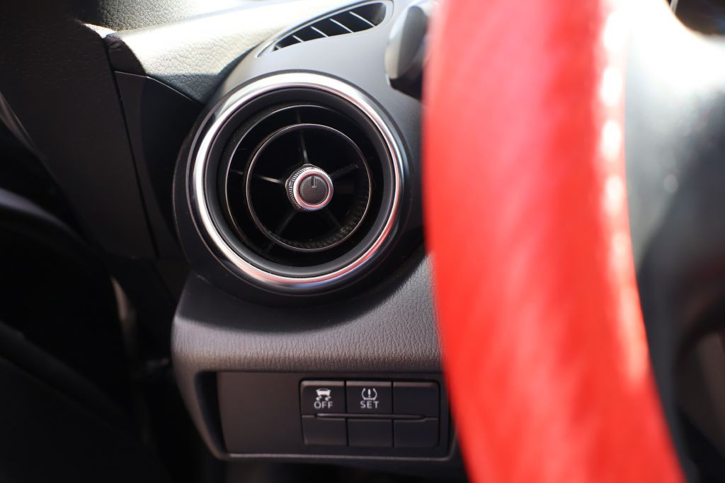 2018 FIAT 124 Spider Image 21