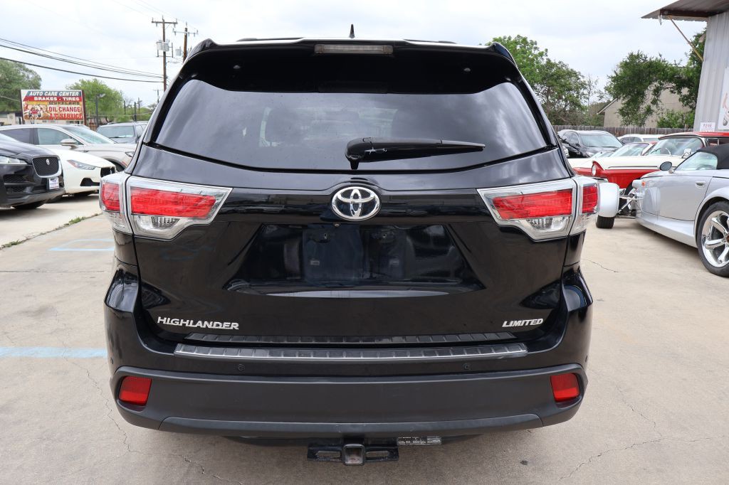 2016 Toyota Highlander Image 6