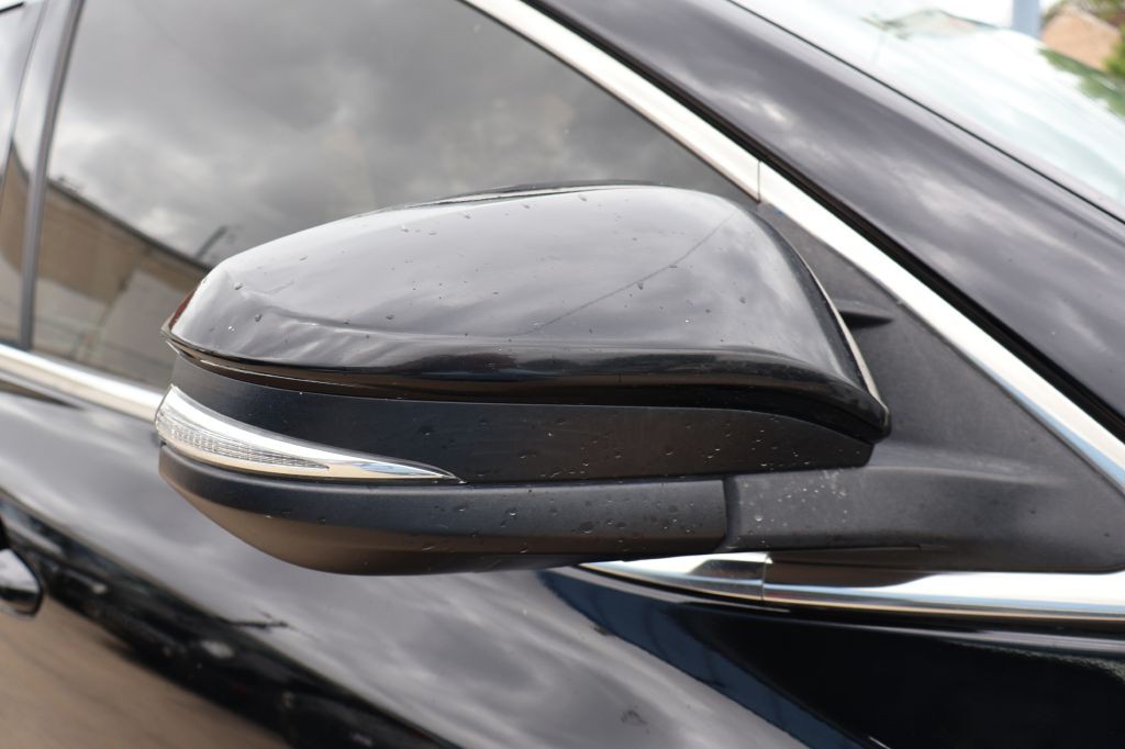 2016 Toyota Highlander Image 10