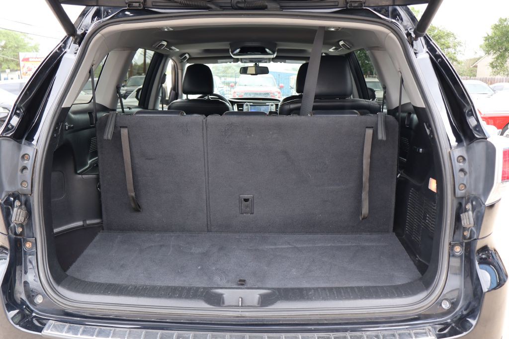 2016 Toyota Highlander Image 19
