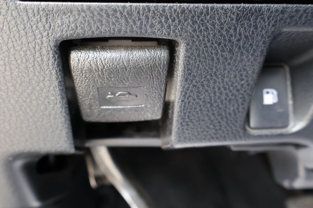 2016 Toyota Highlander Image 33