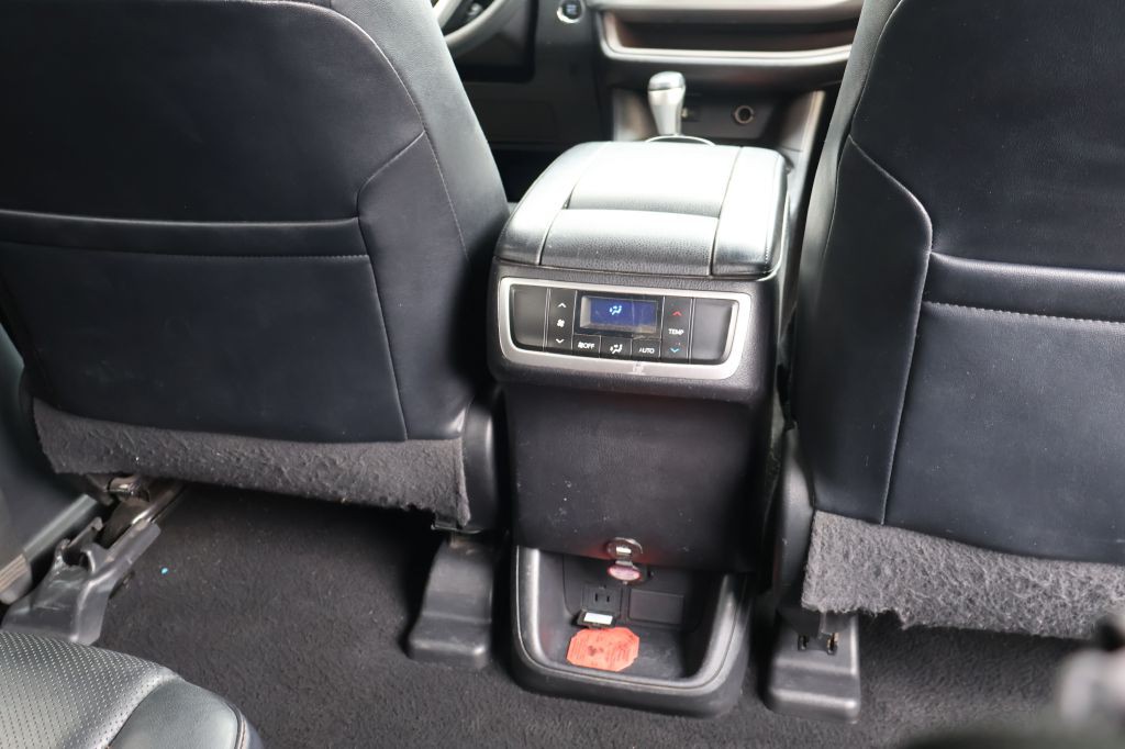 2016 Toyota Highlander Image 48