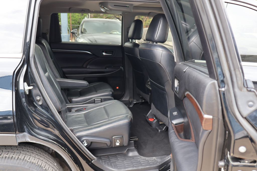 2016 Toyota Highlander Image 52