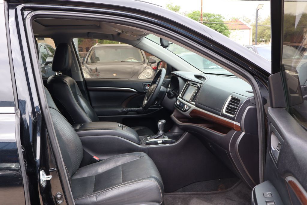 2016 Toyota Highlander Image 54
