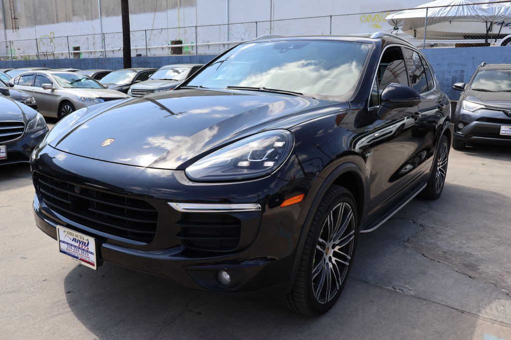 2016 Porsche Cayenne Image 3