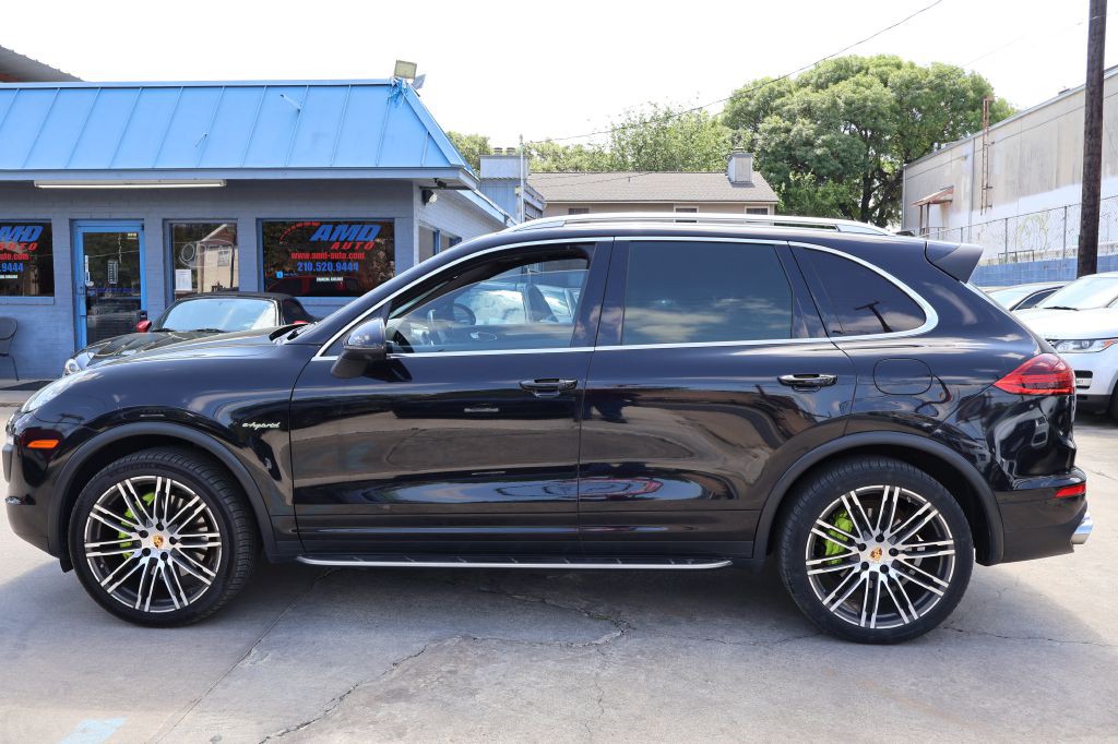 2016 Porsche Cayenne Image 4