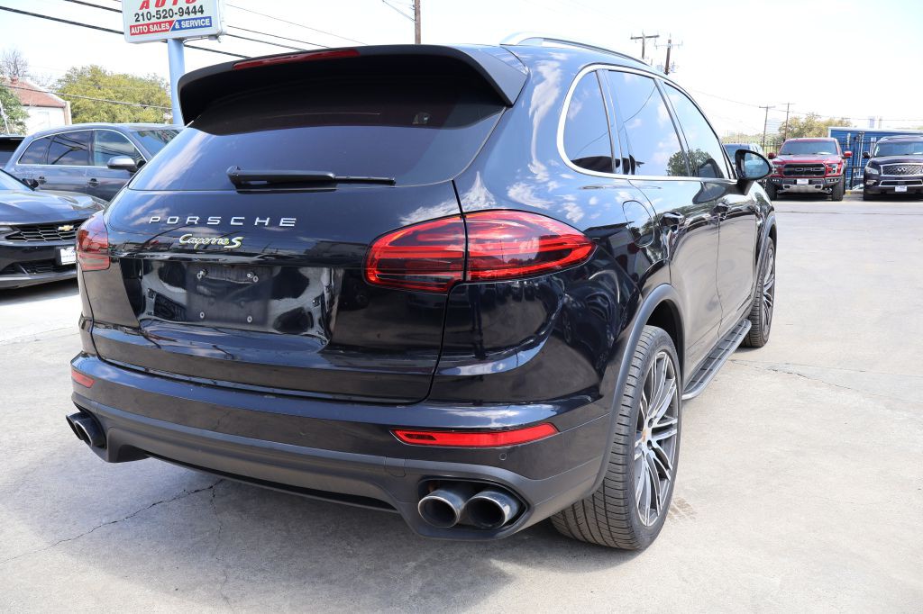 2016 Porsche Cayenne Image 7