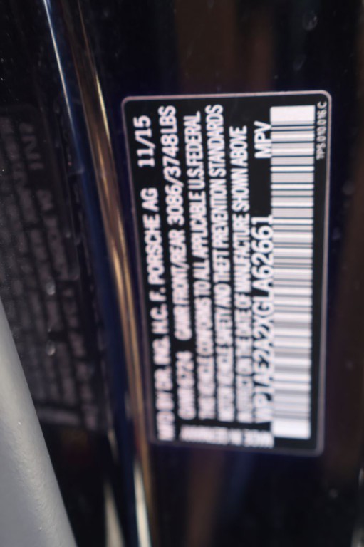 2016 Porsche Cayenne Image 22