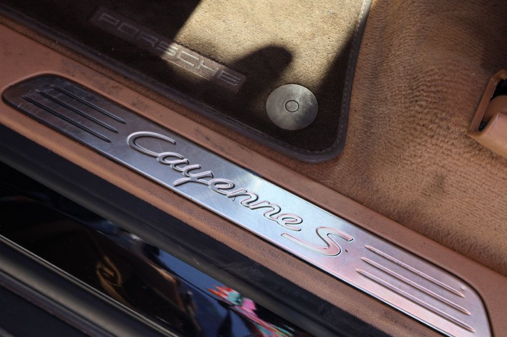 2016 Porsche Cayenne Image 23