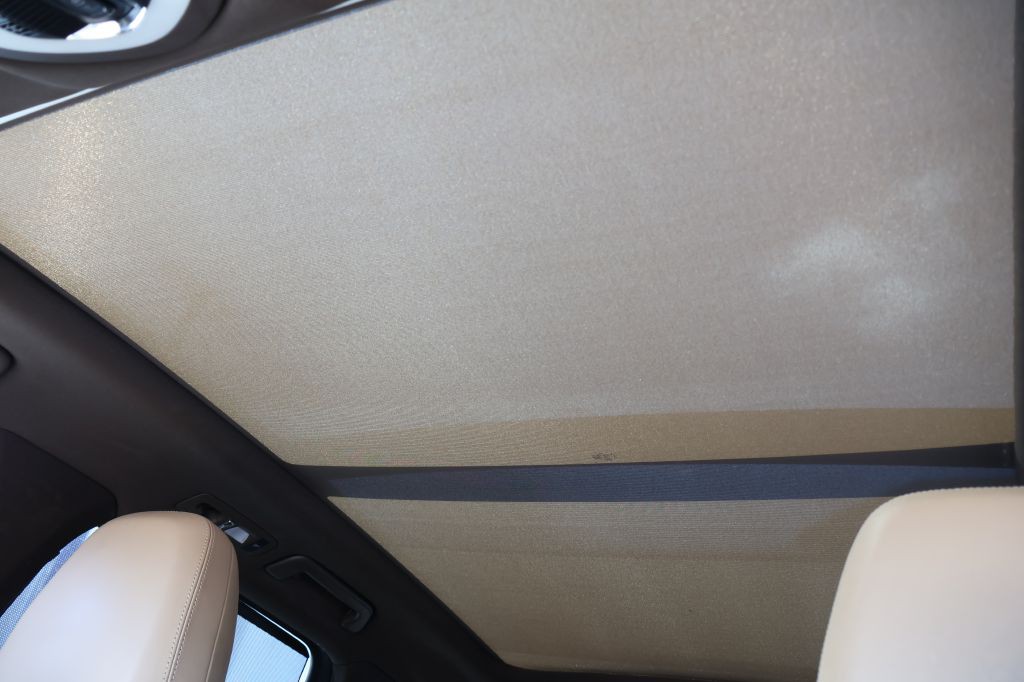 2016 Porsche Cayenne Image 46