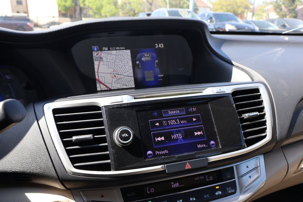 2014 Honda Accord Image 17