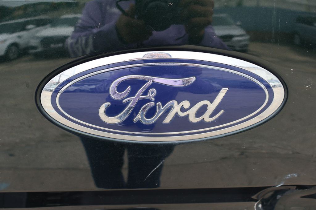 2016 Ford F-150 Image 16