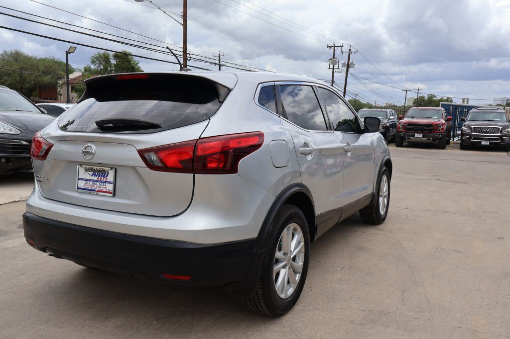 2017 Nissan Rogue Image 7